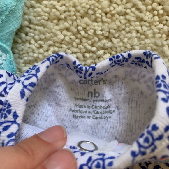 Bundle of newborn bubbles - Picture 2 of 2